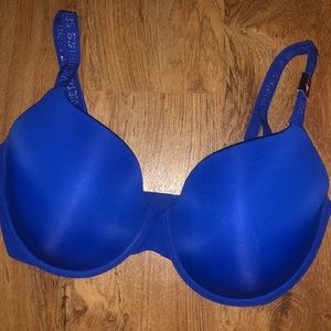 Victoria’s Secret Bra 34DDD
